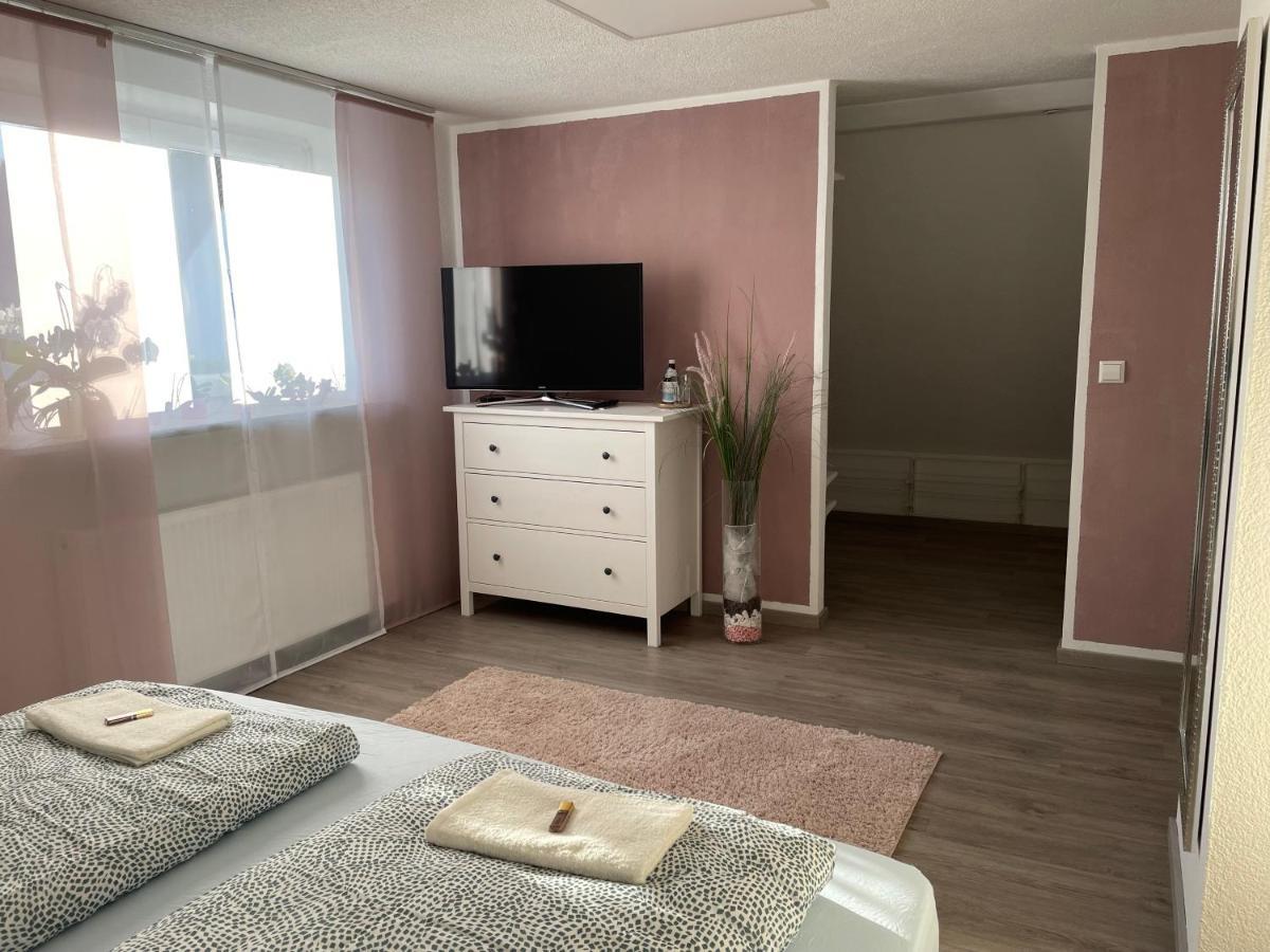 #2 Grosses Zimmer Mit Pool Und Garten Memmingen Exterior photo