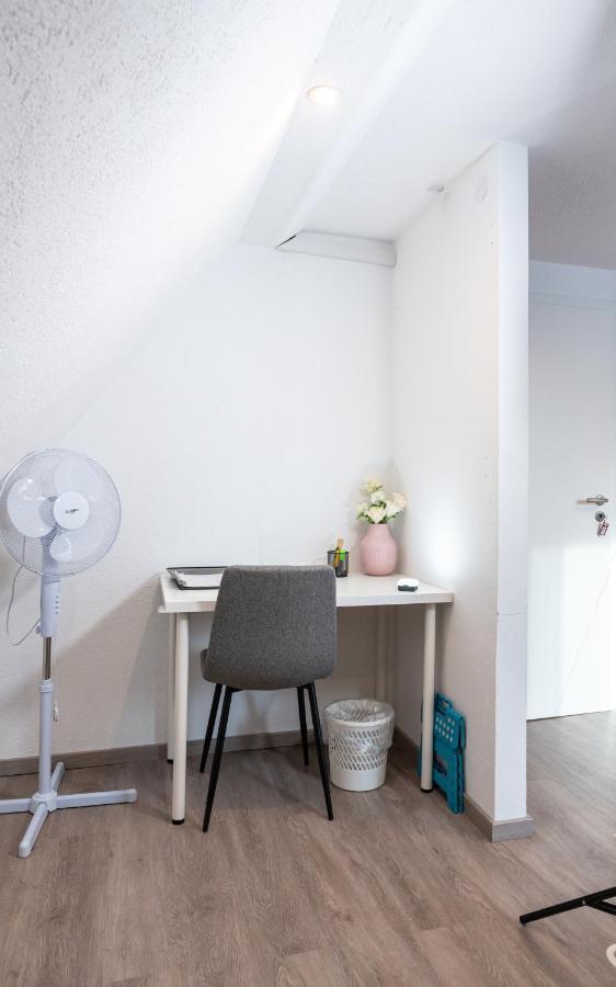 #2 Grosses Zimmer Mit Pool Und Garten Memmingen Exterior photo